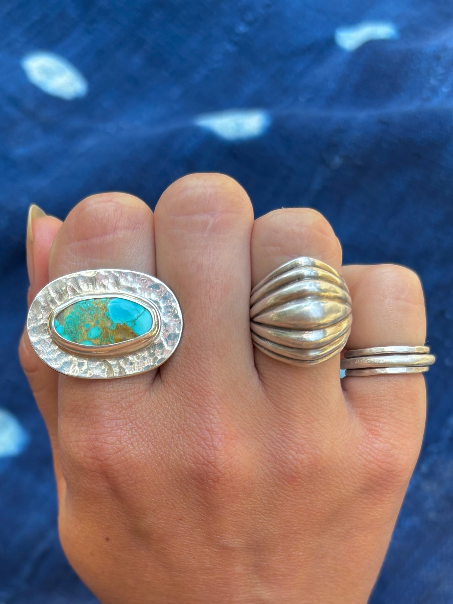 Thunderbird Turquoise Hammered Orb Ring ~ 8-8.5, Silver